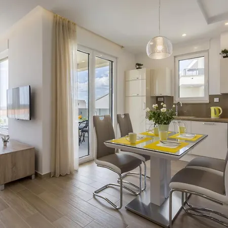 In Podstrana-sv Martin With Sea View, Balcony, Air Conditioning, Wifi 4777-3 公寓